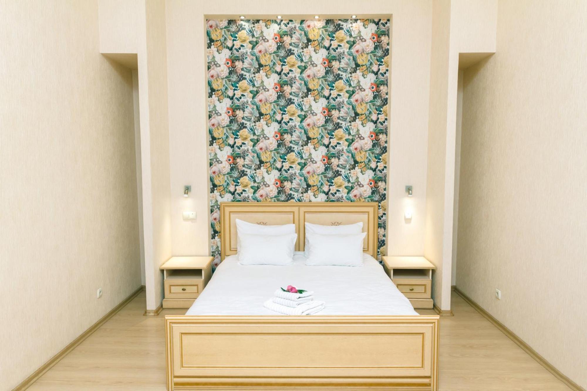 Apartment Baseina Khreschatyk Kiev Ngoại thất bức ảnh