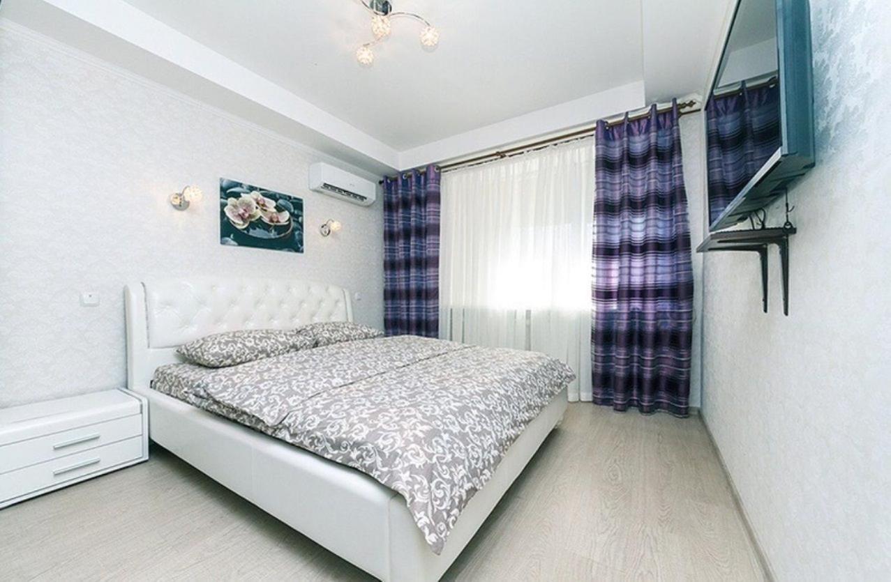Apartment Baseina Khreschatyk Kiev Ngoại thất bức ảnh